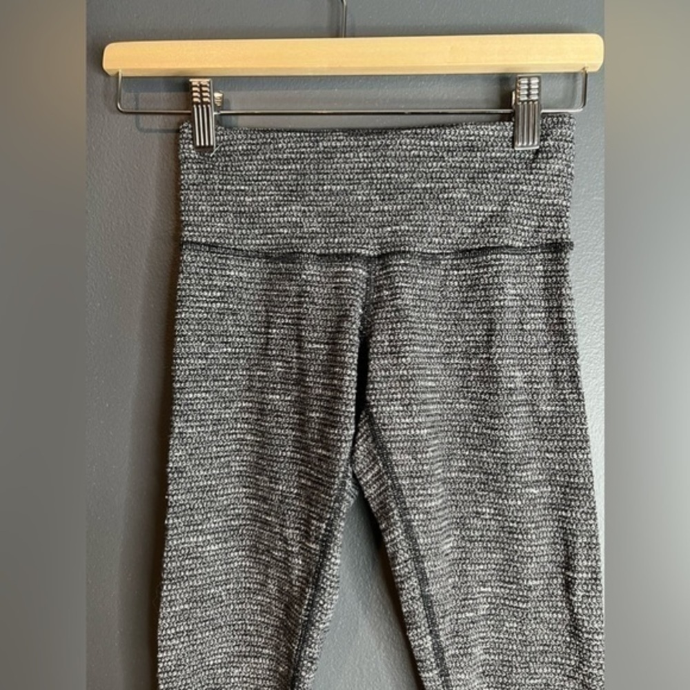 Lululemon | cropped leggings - Picture 2 of 6